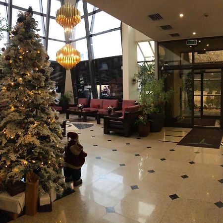 Hotel Tecadra Pipera Ngoại thất bức ảnh
