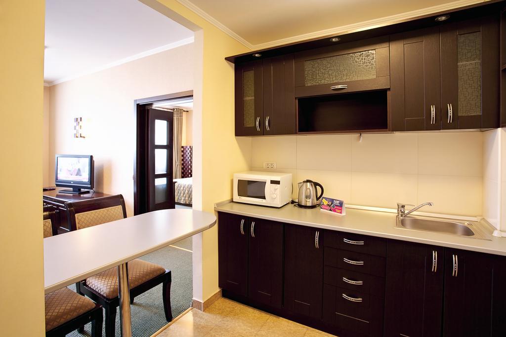 Hotel Tecadra Pipera Ngoại thất bức ảnh