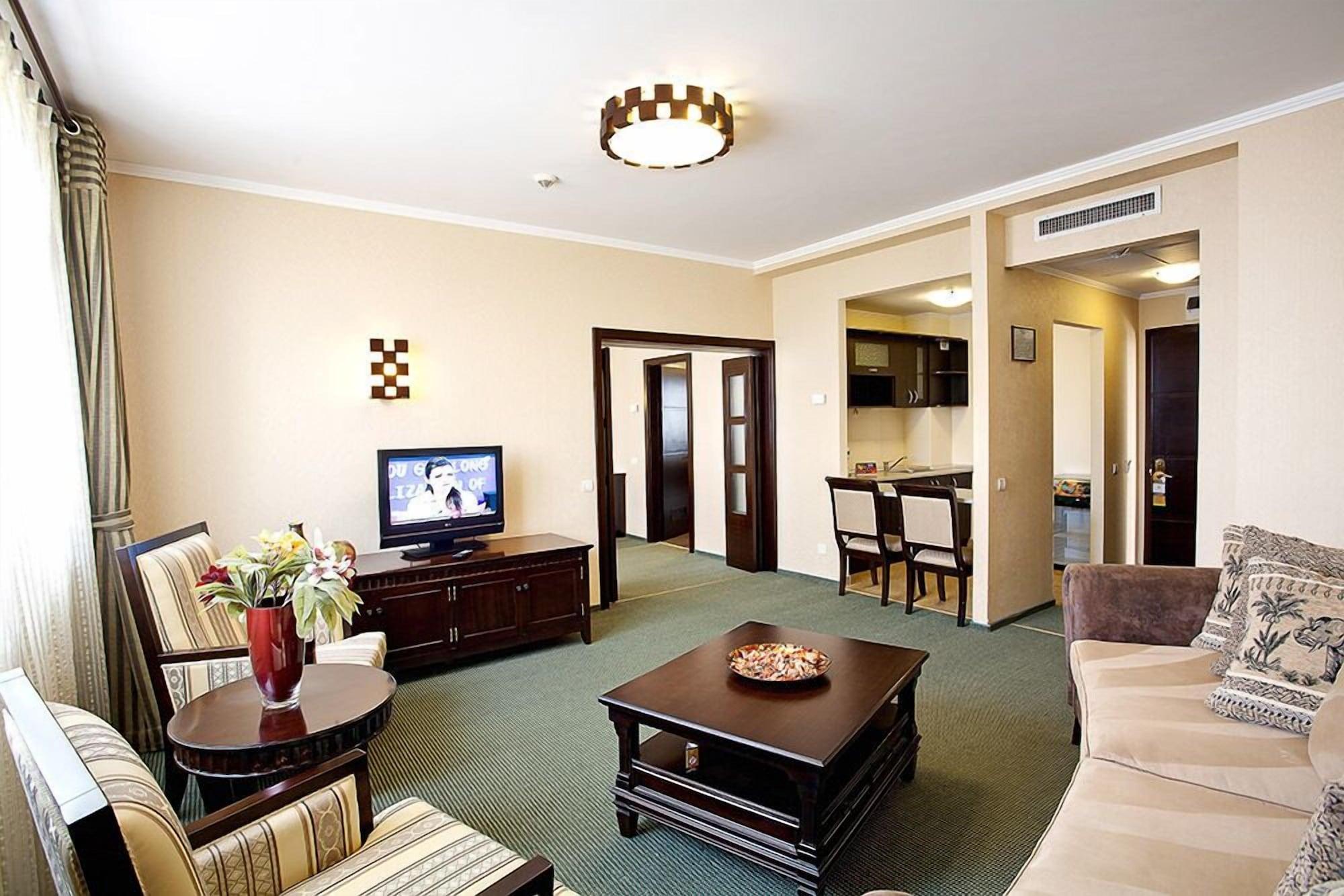 Hotel Tecadra Pipera Ngoại thất bức ảnh