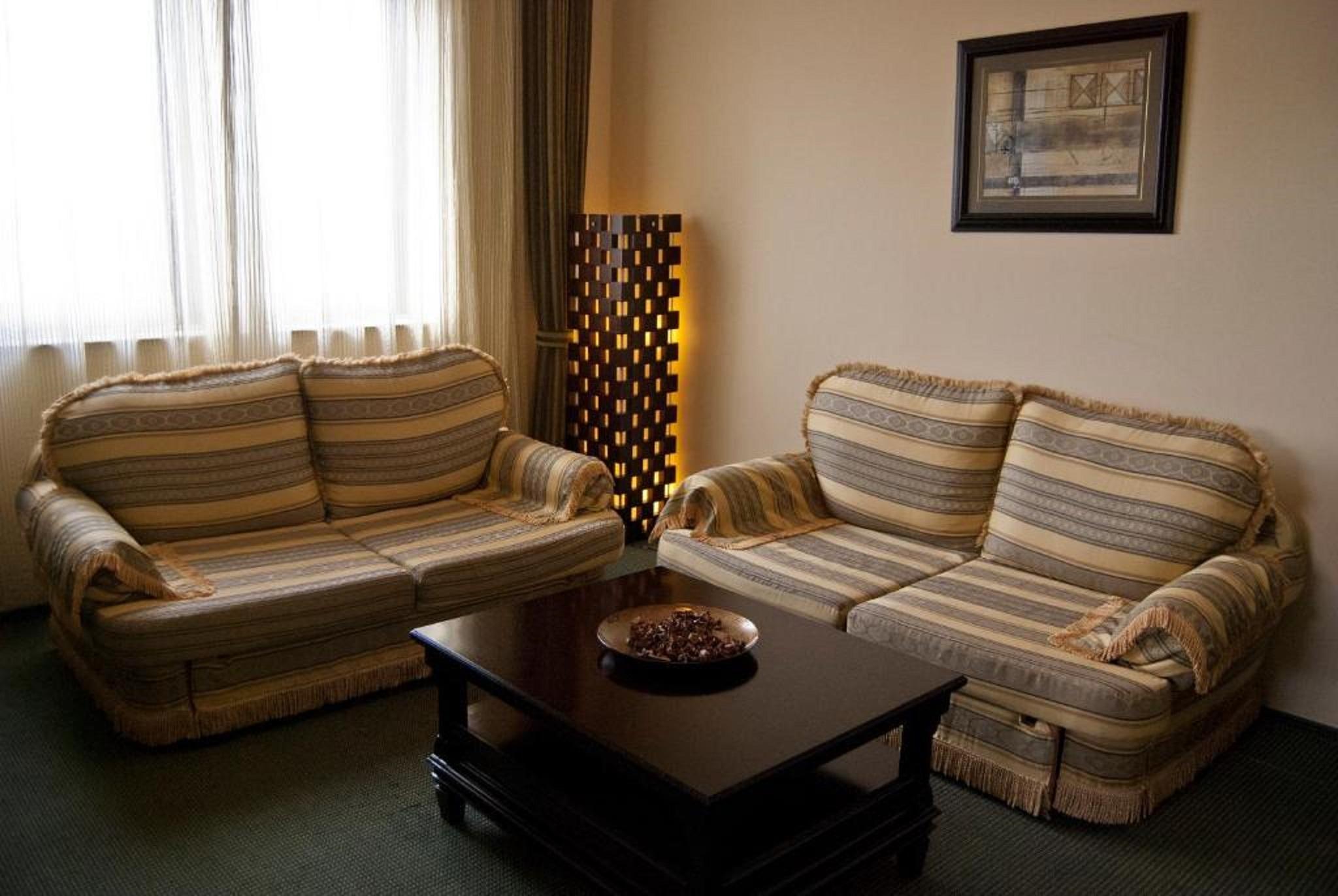 Hotel Tecadra Pipera Ngoại thất bức ảnh