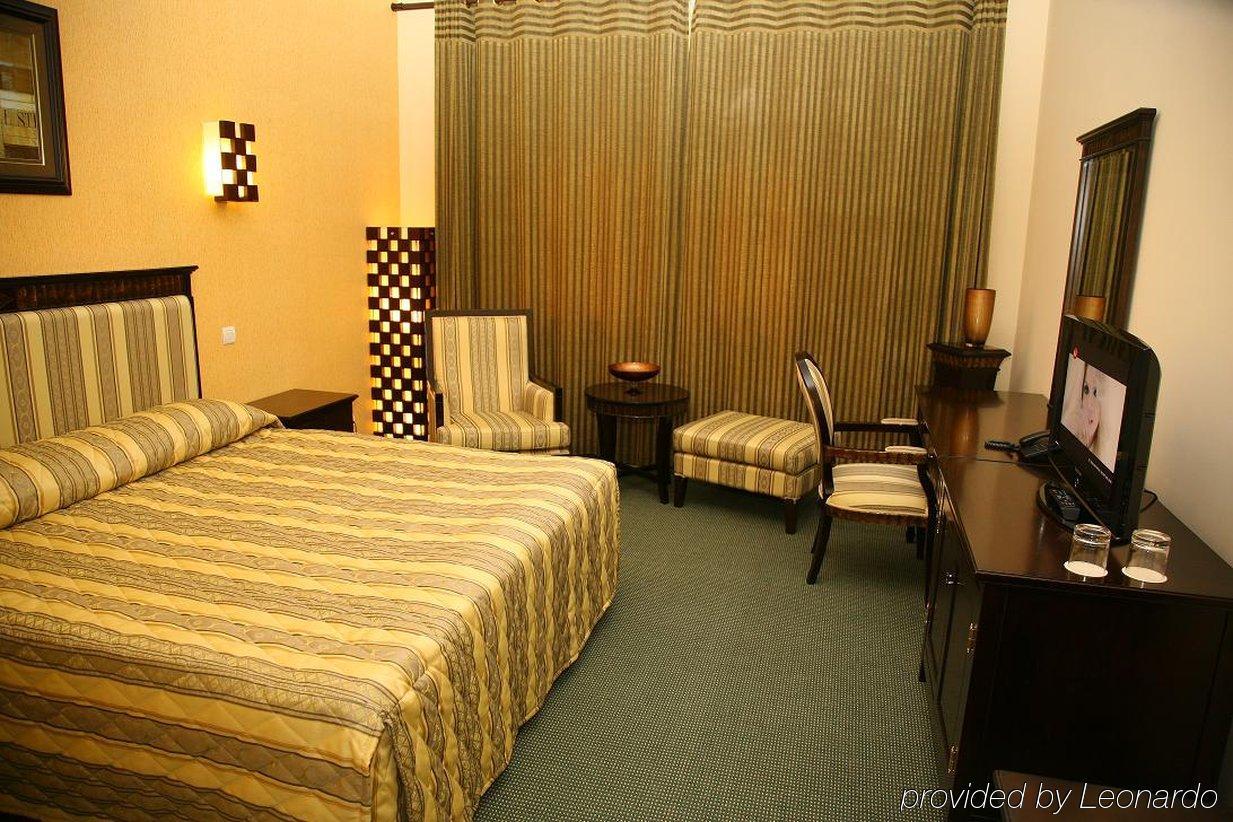 Hotel Tecadra Pipera Phòng bức ảnh