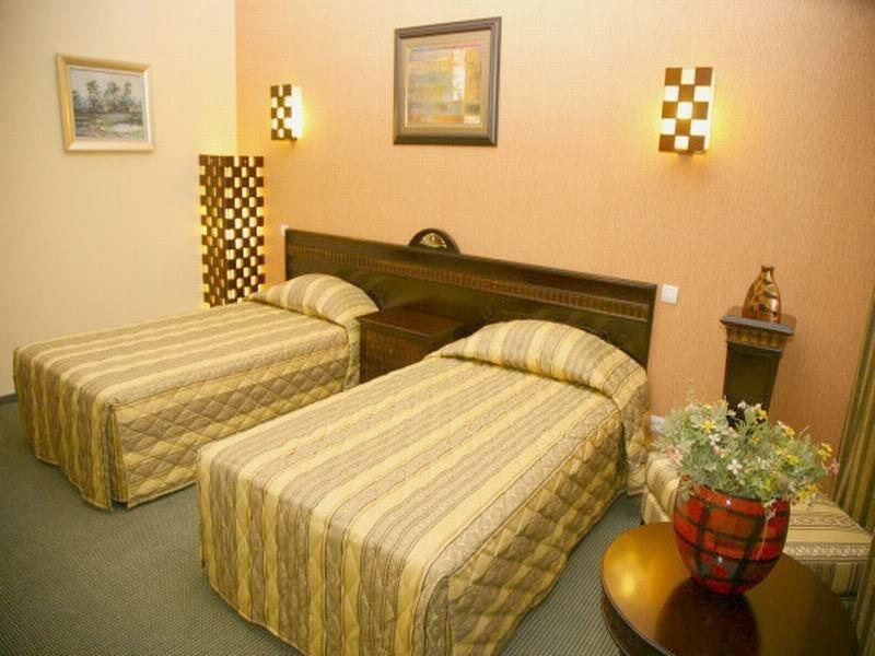 Hotel Tecadra Pipera Phòng bức ảnh
